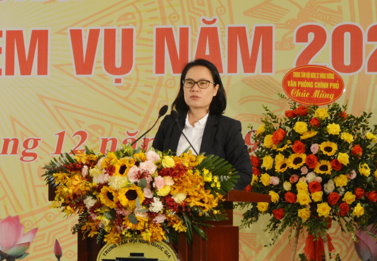Bí thư Đảng ủy, Giám đốc TTHNQG Dương Thị Thu Hương phát biểu tại Hội nghị.  Ảnh: Hoàng Anh